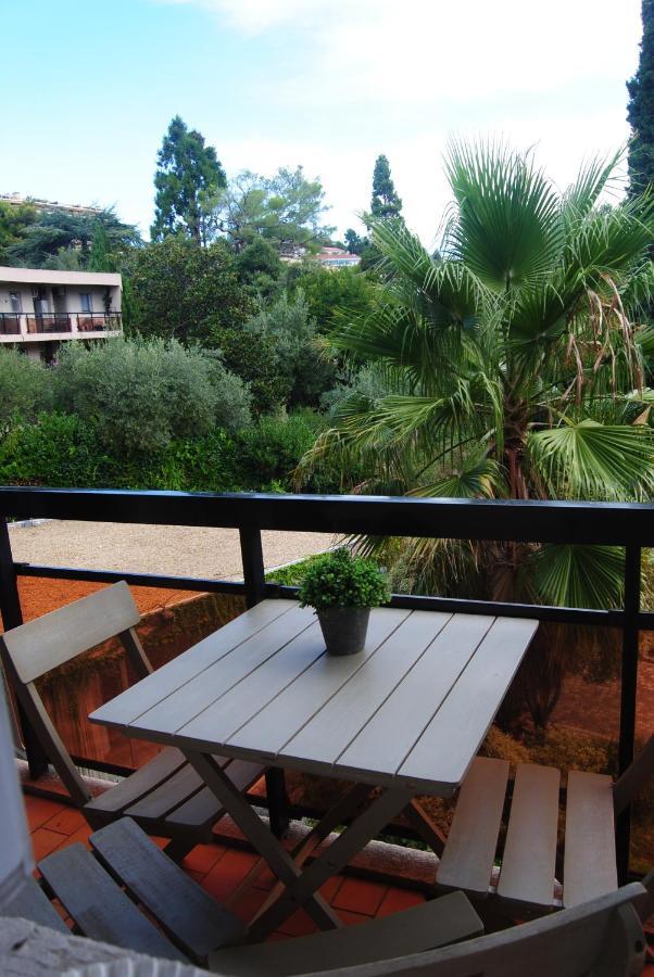 Les Palmiers A 700m De La Apartamento *