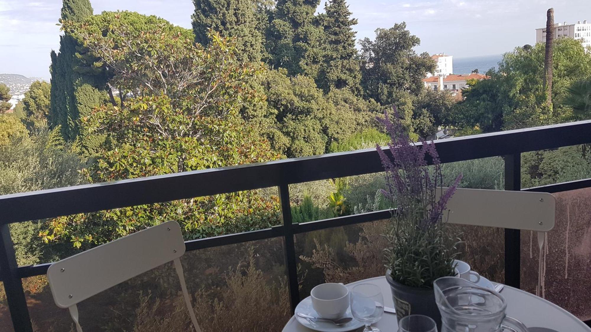 Les Palmiers A 700m De La Apartamento *