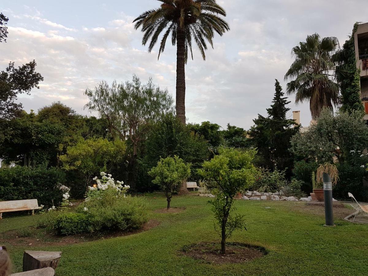 Les Palmiers A 700m De La Apartamento Nice